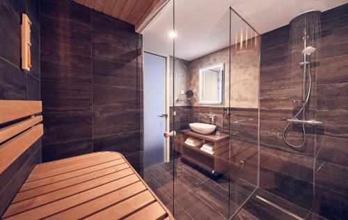 Ett badrum på Inntel Hotels Utrecht Centre