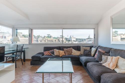 Paradiso Penthouse - FromHometoRome