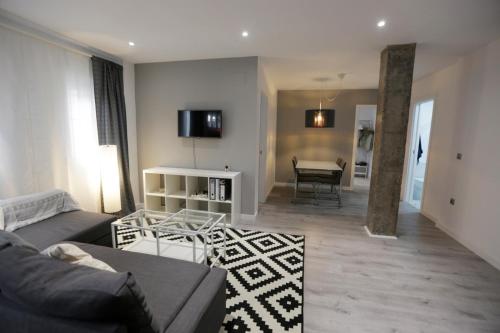 Brand new charming apartment next to the river