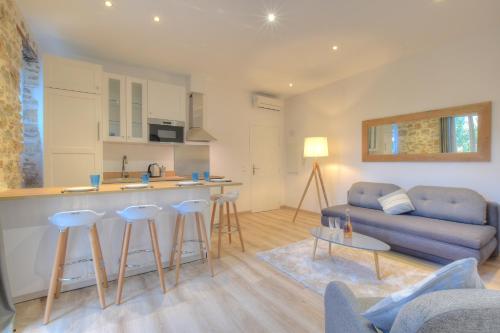 TERRASSE ARENE - 2P avec grande terrasse, situation idéale en Vieille ville