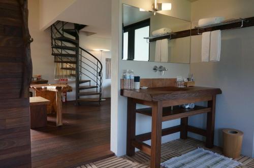 Kuchyň nebo kuchyňský kout v ubytování Coconut Beach Homestay