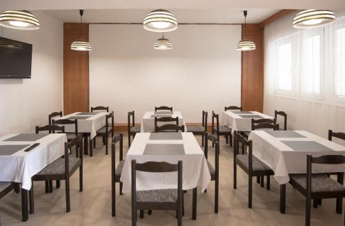 Gallery image of Hotel Barba in Starigrad-Paklenica