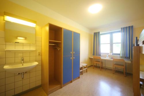 Koupelna v ubytování Jugendherberge Tönning