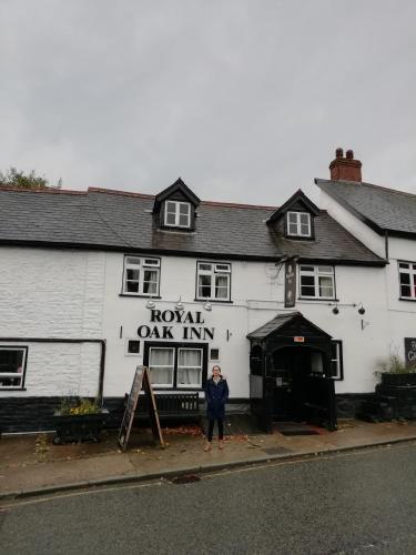 Gallery image of The Royal Oak in Kington