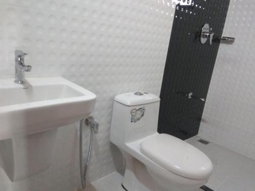 Bilik mandi di SAGAR BEACH VILLAS Home stay