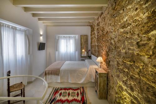 Casa La Muralla MEDIEVAL by Cadiz4Rentals