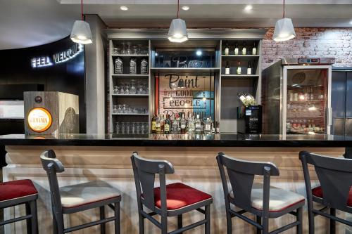 El lounge o bar de ibis Taubate