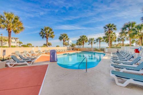 Imagem da galeria de Scenic Views from the balcony at Ocean Forest Plaza Condos em Myrtle Beach