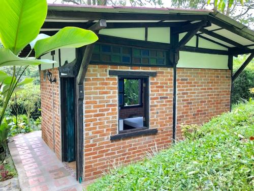 Taman di luar Hotel Vísperas