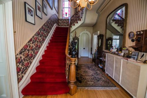 Hughson Hall Bed & Breakfast – Photos 2