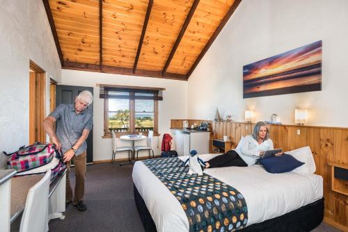 Postel nebo postele na pokoji v ubytování Stanley Seaview Inn