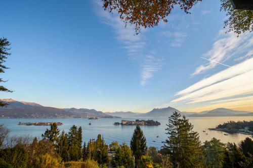 Gambar di galeri bagi Sana Luxury Apartment di Stresa