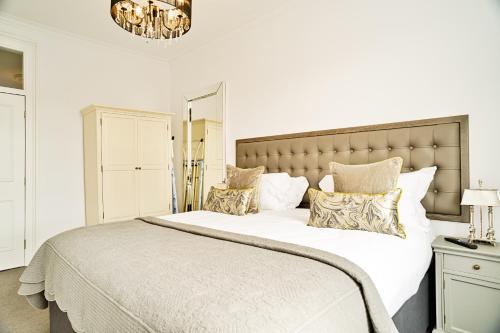 JOIVY Luxury Flats on George Street photo 83