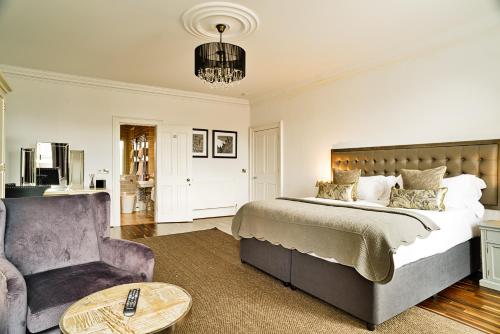 JOIVY Luxury Flats on George Street photo 85