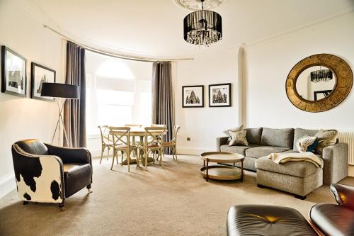 JOIVY Luxury Flats on George Street photo 37