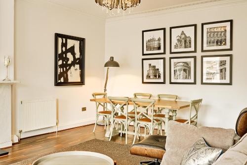 JOIVY Luxury Flats on George Street photo 44
