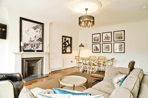 JOIVY Luxury Flats on George Street photo 36