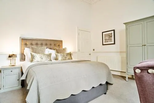 JOIVY Luxury Flats on George Street photo 10