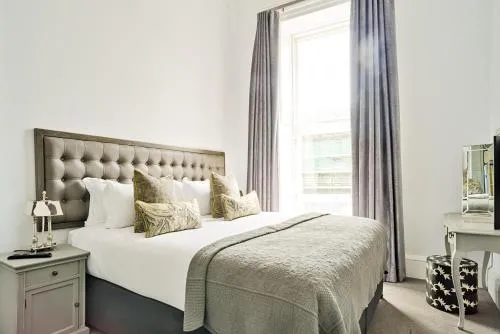 JOIVY Luxury Flats on George Street photo 12
