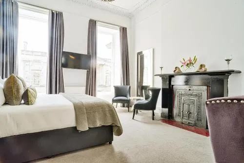 JOIVY Luxury Flats on George Street photo 11