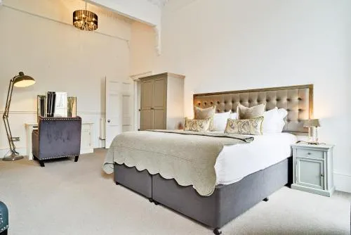 JOIVY Luxury Flats on George Street photo 17