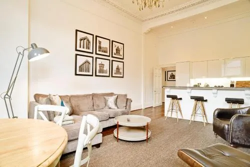 JOIVY Luxury Flats on George Street photo 5