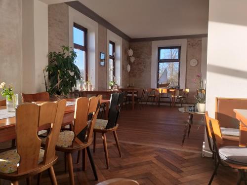 A seating area at Ahoi