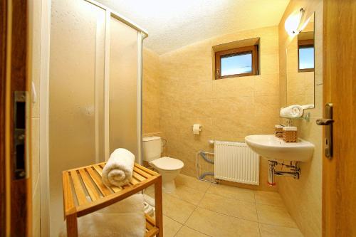Ένα μπάνιο στο Apartmány Pod Chopkom