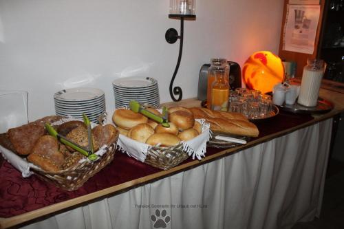 Jídlo v penzionu nebo okolí