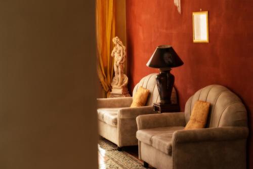 Posezení v ubytování Grand Hotel Osman