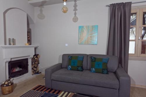 Χώρος καθιστικού στο Parnassiko Guest House