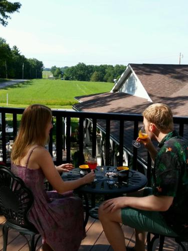 Hosté ubytování Deer Creek Winery at Brooks Estate