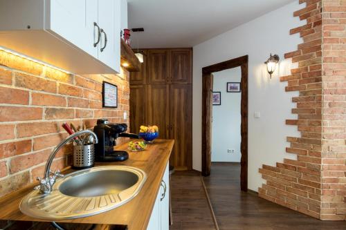 A kitchen or kitchenette at Passion4Cracow