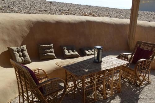 Foto da galeria de Desert Days mud cabin's Resort em Zuqim