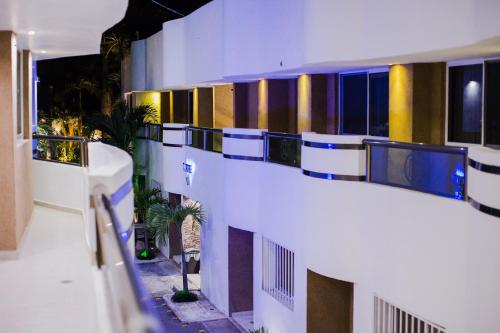Gallery image of Hotel & Suites Country in Valladolid