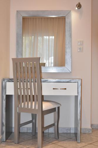 Gallery image of Marinis Boutique Rooms in Iraklitsa