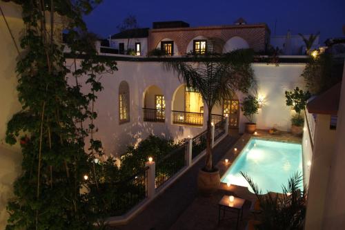 สระว่ายน้ำที่อยู่ใกล้ ๆ หรือใน Riad Clémentine