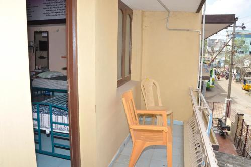 Homestay Senthil Akamにあるバルコニーまたはテラス