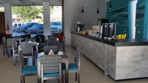 Een restaurant of ander eetgelegenheid bij Domus Lake Resorts