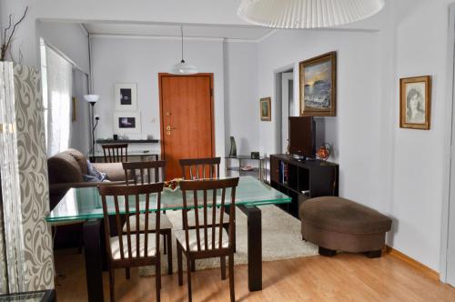 Awesome Home 3' from Metro (M3) Station Agia Paraskevi