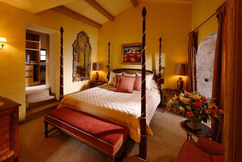 Katil atau katil-katil dalam bilik di Chateau Eza