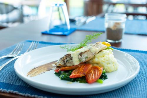 Makanan di atau berdekatan vila ini