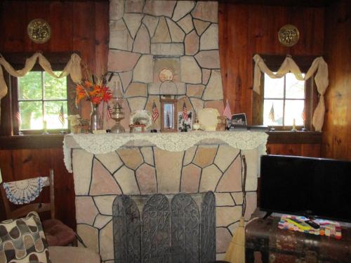 プリンストンにあるFall leaves are here! Cabin off I-77, wonderful experience for 2!のギャラリーの写真