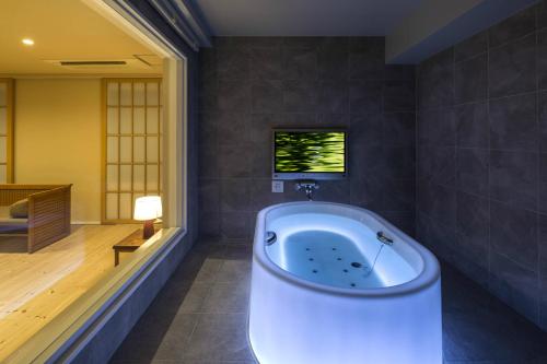 HOTEL THE Grandee Shinsaibashi Namba