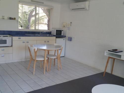 Dapur atau dapur kecil di Apartments At Glen Isla