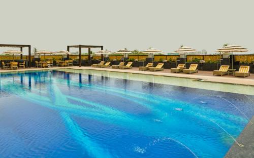 The swimming pool at or close to The LaLiT New Delhi