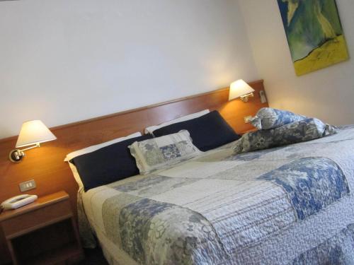 Foto dalla galleria di Hotel Marina a Torri del Benaco