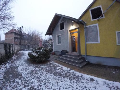 Budova, kde se hostel nachází