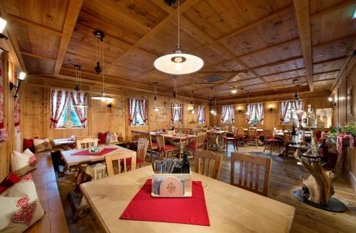Restaurace v ubytování Ludlalm am Prebersee