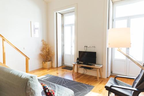 Aposentus -Romantic Mezzanine Apartment With a Balcony